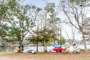 222 Riverbend Dr, Mobile, AL 36605 - Photo 22