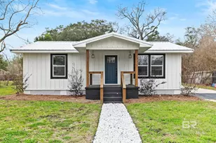 506 Byrne St, Bay Minette, AL 36507 - Photo 1