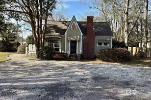 301 1st St, Bay Minette, AL 36507 - Photo 2