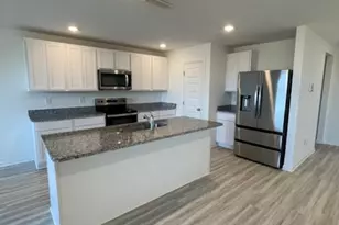 8853 Sea Star Cir, Foley, AL 36535 - Photo 2