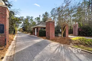 215 Savannah Cir, Foley, AL 36535 - Photo 2