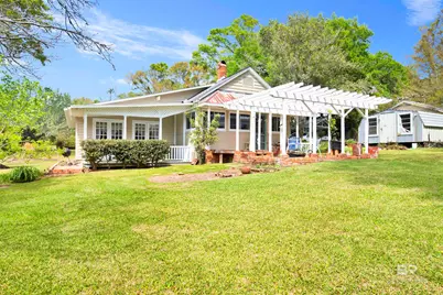 662 Fairhope Avenue, Fairhope, AL 36532 - Photo 1