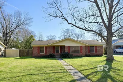 127 Rosemary Avenue, Brewton, AL 36426 - Photo 1