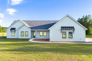 28310 Comstock Rd, Elberta, AL 36530 - Photo 1