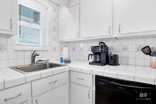 913 W Beach Blvd, Gulf Shores, AL 36542 - Photo 6