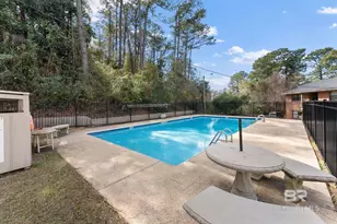 512 Lake Forest Blvd, Daphne, AL 36526 - Photo 2