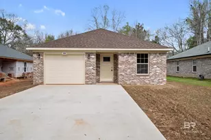 228 W 16th St, Bay Minette, AL 36507 - Photo 2