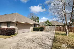 9425 Autauga Bend, Daphne, AL 36526 - Photo 2
