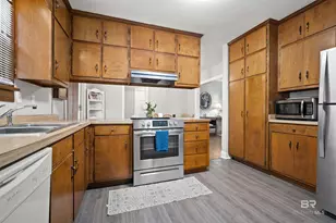 4719 Oxford Dr, Mobile, AL 36618 - Photo 10