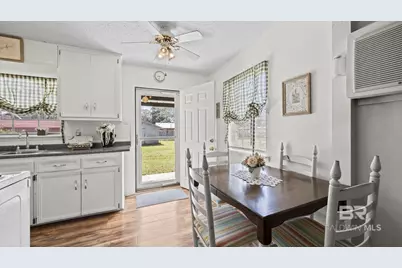 619 W Begonia Avenue, Foley, AL 36535 - Photo 10