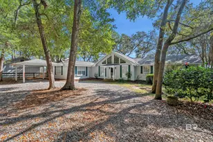 9496 Bay Vw Dr, Lillian, AL 36549 - Photo 2