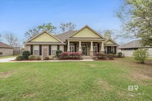 704 Edinburgh Ave, Foley, AL 36535 - Photo 2