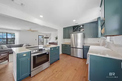 128 W 6th Avenue, Gulf Shores, AL 36542 - Photo 10