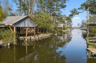 10225 Bayou Cir, Fairhope, AL 36532 - Photo 1