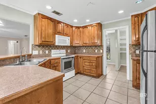 225 Denise Ln, Spanish Fort, AL 36527 - Photo 10