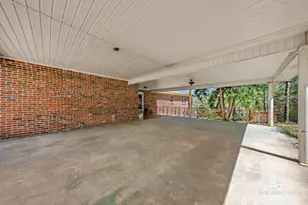 5225 Persons Dr, Mobile, AL 36618 - Photo 18