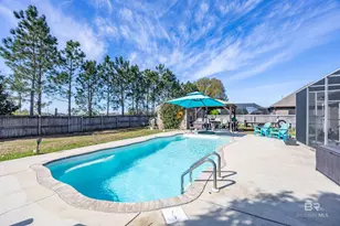 2077 Bourbon St, Foley, AL 36535 - Photo 2