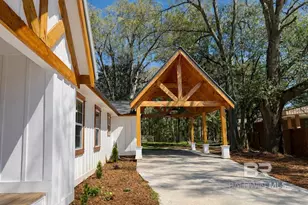 613 Forrest Ave, East Brewton, AL 36426 - Photo 2