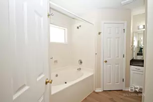 8209 Edgewood Dr, Daphne, AL 36526 - Photo 16