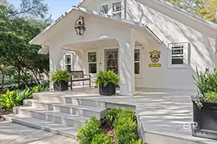 653 Fairhope Ave, Fairhope, AL 36532 - Photo 2