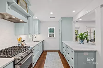 653 Fairhope Avenue, Fairhope, AL 36532 - Photo 12