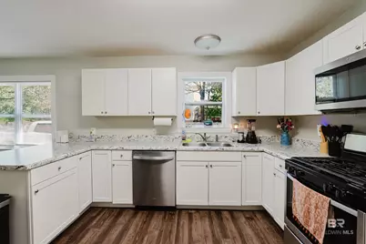 901 W 7th Street, Bay Minette, AL 36507 - Photo 6