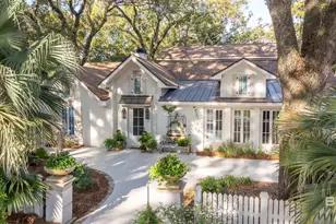 59 N Summit St, Fairhope, AL 36532 - Photo 2