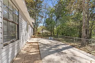 5670 Woodchase Blvd, Theodore, AL 36582 - Photo 28