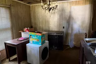 2211 Barlow St, Mobile, AL 36617 - Photo 2