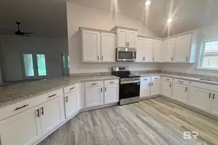 624 Mayflower Dr, Foley, AL 36535 - Photo 2