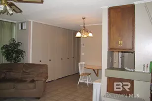 1050 N Seacliff Dr, Daphne, AL 36526 - Photo 2