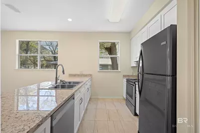 206 W Verbena Avenue, Foley, AL 36535 - Photo 10