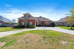 8718 Lake View Dr, Fairhope, AL 36532 - Photo 2