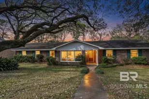 139 Fairway Dr, Daphne, AL 36526 - Photo 1