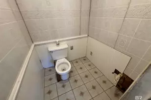 322 E 4th St, Atmore, AL 36502 - Photo 8