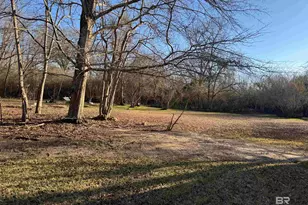 322 E 4th St, Atmore, AL 36502 - Photo 10