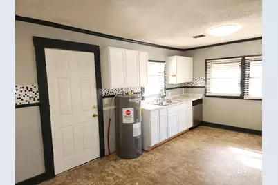 706 E Horner Street, Atmore, AL 36502 - Photo 14