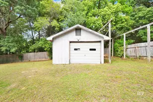 415 Rosa Ave, Fairhope, AL 36532 - Photo 26
