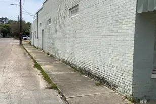 303 Palafox St, Flomaton, AL 36441 - Photo 6