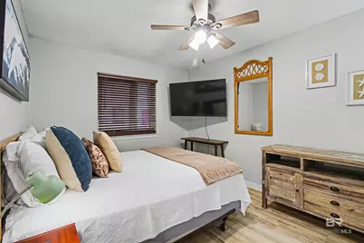 344 E Beach Boulevard #18, Gulf Shores, AL 36542 - Photo 10