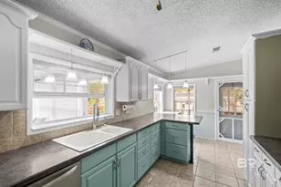 1864 Princess Ln, Lillian, AL 36549 - Photo 12