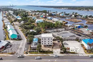 613 Gulf Shores Pkwy, Gulf Shores, AL 36542 - Photo 2