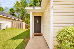 1021 E Hamilton Bridges Dr, Mobile, AL 36695 - Photo 4