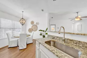 1021 E Hamilton Bridges Dr, Mobile, AL 36695 - Photo 12