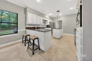 1250 Savannah Dr, Mobile, AL 36609 - Photo 14