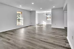 709 Oak Field Dr, Mobile, AL 36609 - Photo 6