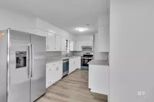 709 Oak Field Dr, Mobile, AL 36609 - Photo 10