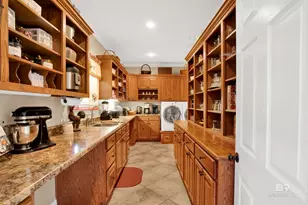 19107 Hughen St, Robertsdale, AL 36567 - Photo 2