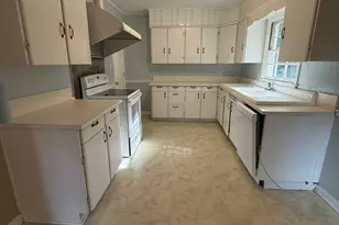 1429 Forestdale Dr, Mobile, AL 36618 - Photo 8