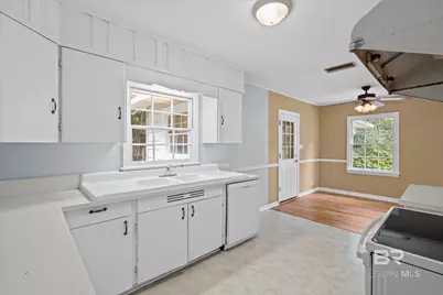1429 Forest Dale Drive, Mobile, AL 36618 - Photo 8